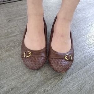 Women's flats